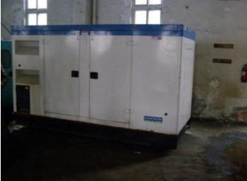 长沙康明斯150kw大型柴油二手发电机组 长沙康明斯150kw大型柴油二手发电机组